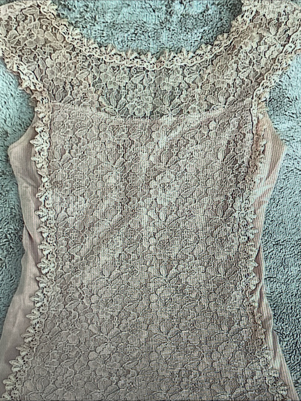 Express Lace Tank Top in Blush Pink